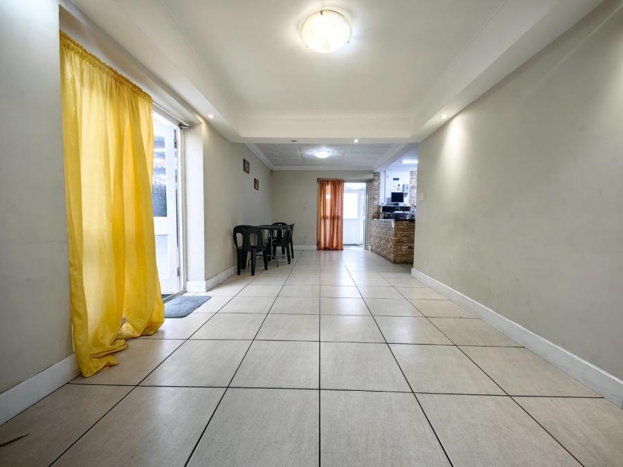 4 Bedroom Property for Sale in Westridge Western Cape